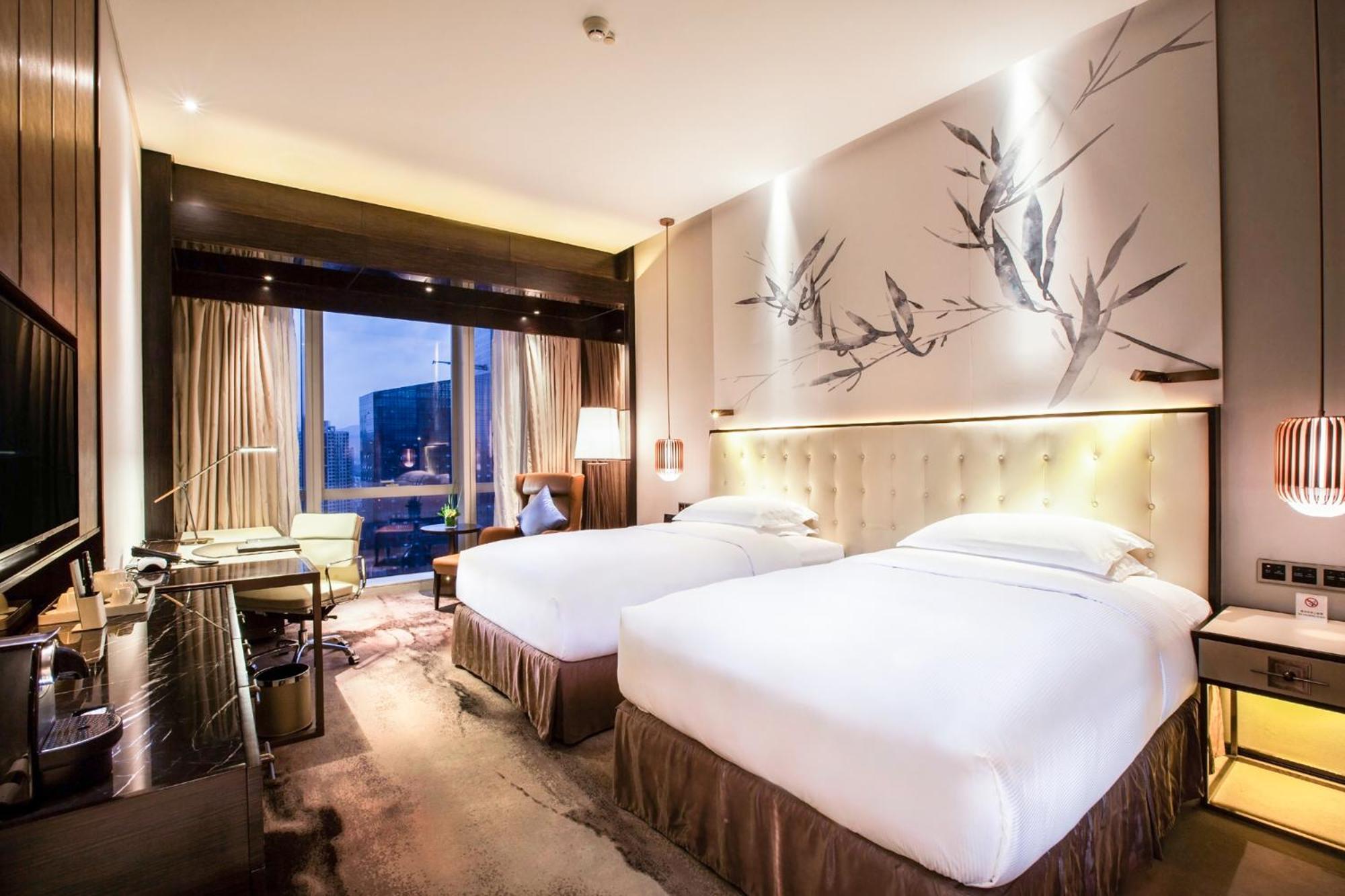 Hilton Shenzhen Futian, Metro Station At Hotel Front Door, Close To Futian Convention & Exhibition Center Extérieur photo