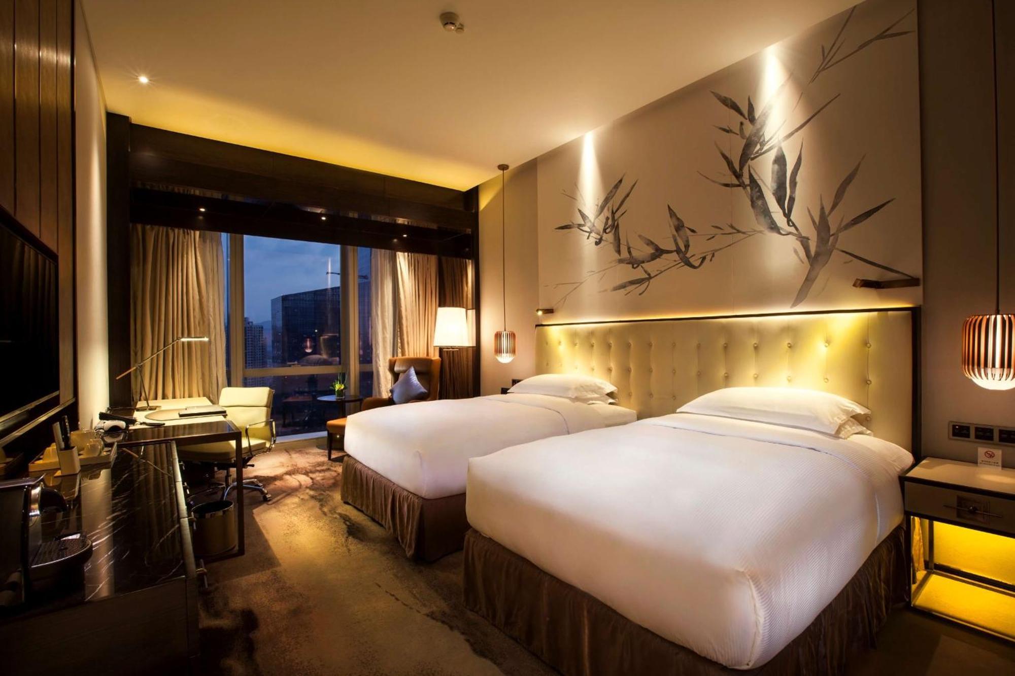 Hilton Shenzhen Futian, Metro Station At Hotel Front Door, Close To Futian Convention & Exhibition Center Extérieur photo
